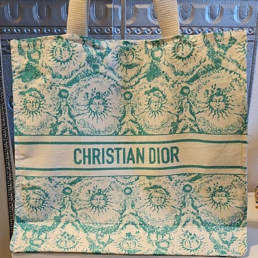 NWOT Christian Dior Riviera 2024 Green and Cream Beach Tote